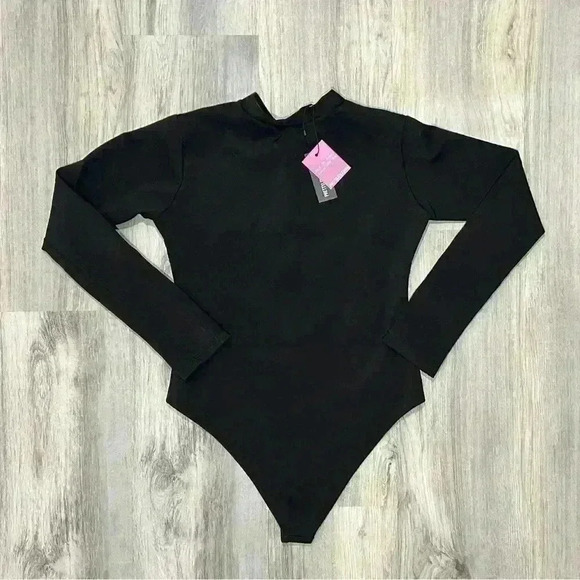 NWT Pretty Little Thing Black Long Sleeve Zip Mock Neck Scuba Swimsuit Size 10 - Picture 7 of 8